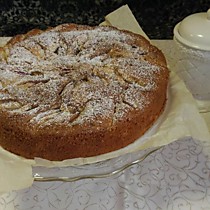 Шарлотка с яблоками