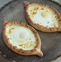 Хачапури по-аджарски